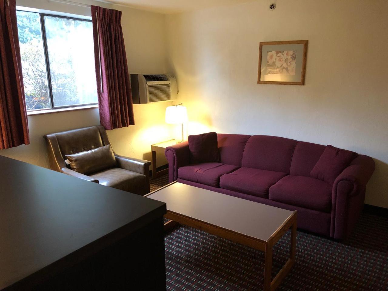 Super 8 By Wyndham Lacey Olympia Area Exterior foto